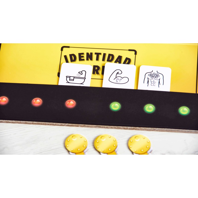 Secret Identity Board Game Indovina e rivela i personaggi kubekings