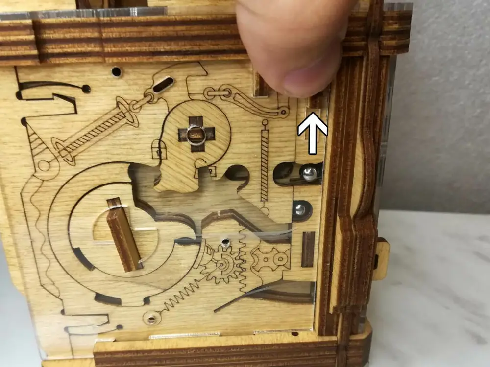 Cambridge Labyrinth – Ripristino – Rimontare la cluebox