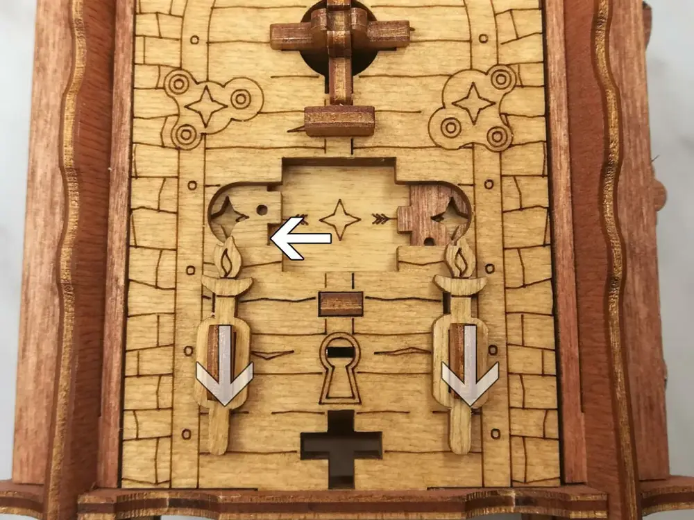 The Trial of Camelot – Suggerimenti – Enigma 3 (le torce) – Soluzione